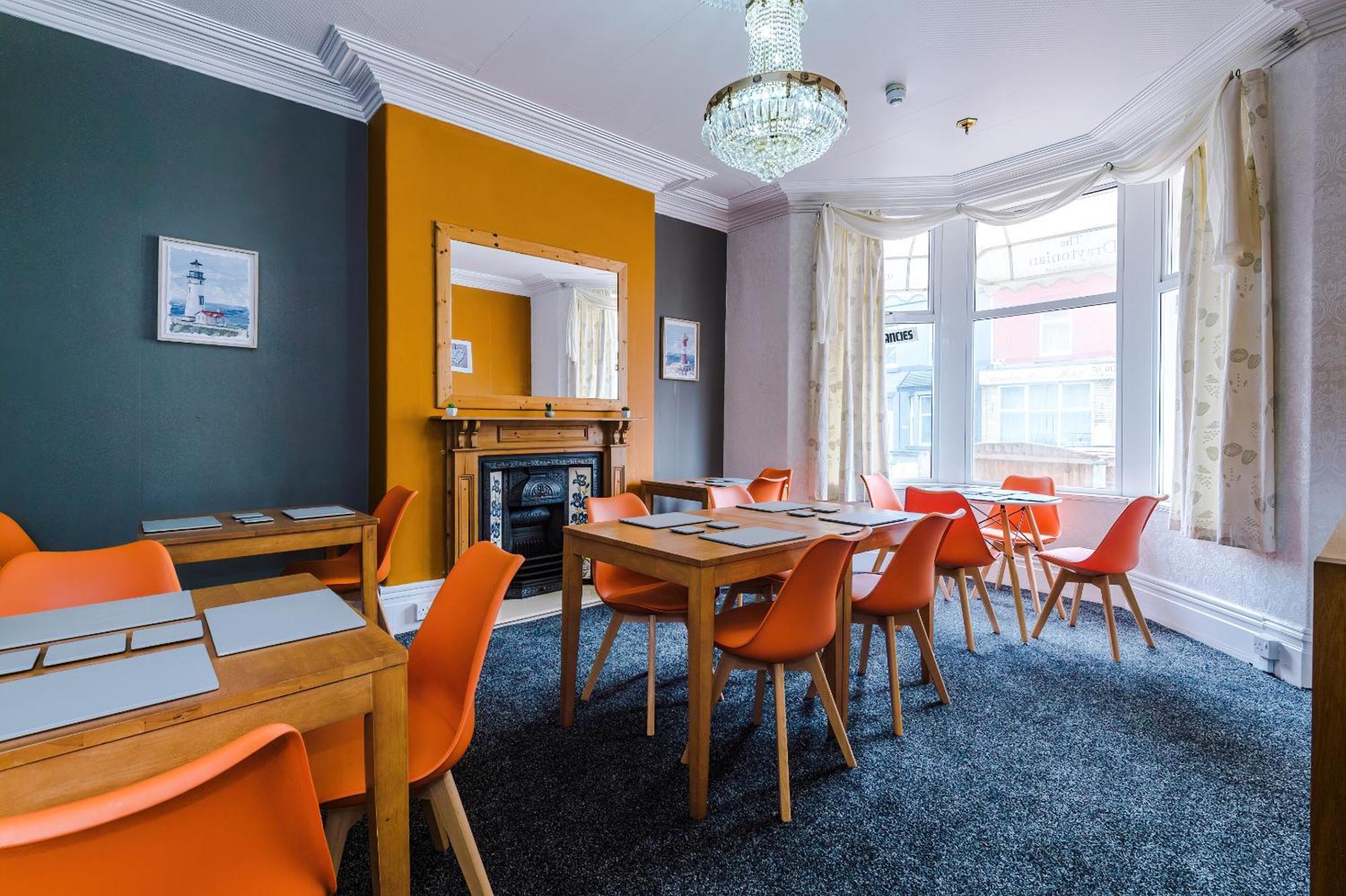 Pebbles Guest House Blackpool Eksteriør billede